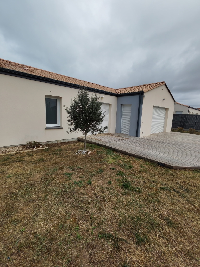Maison à louer à La plaine sur mer, 106 m², 5 pièces – photo 1 sur 19